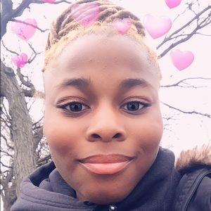 Meet your Posher, Kayhlia